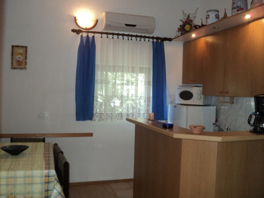Apartmani Mandre 2