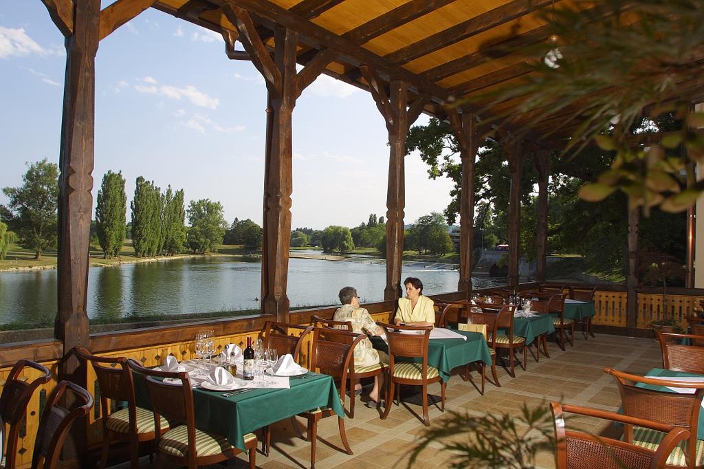 Hotel Korana Srakovčić