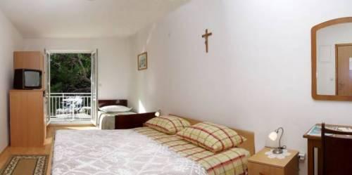 House Jurisic, Baska Voda
