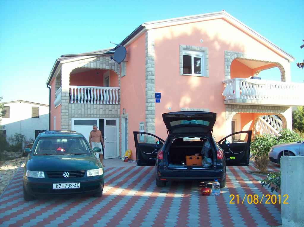 Apartmani Črnek