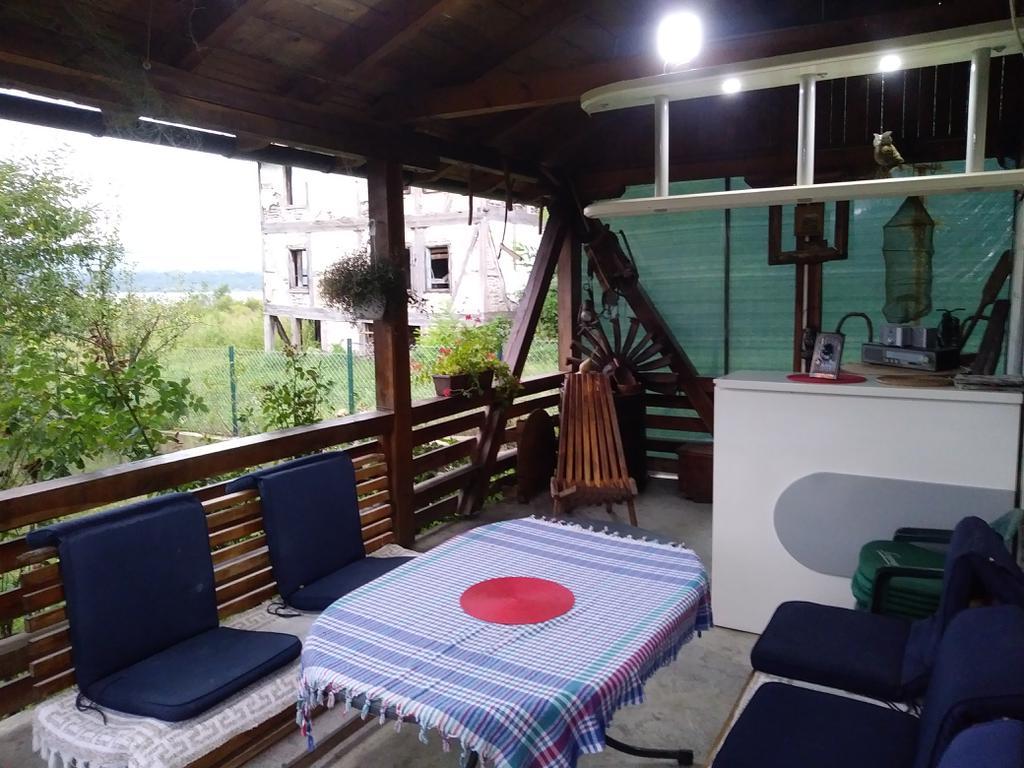 Ferienhaus Memić See Modrac