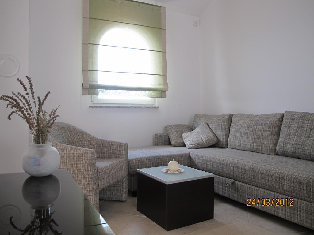 Apartmani Familia Rina