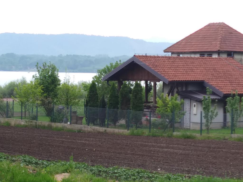 Ferienhaus Memić See Modrac