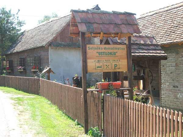 Ustilonja - peasant family household Nekić