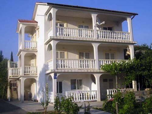 Appartamenti Zora, Lopar