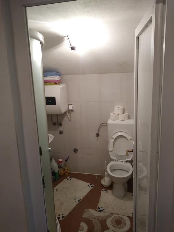 Ferienhaus Memić See Modrac