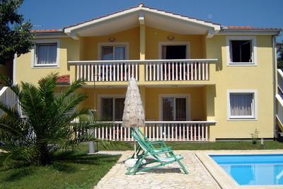 Apartments with pool