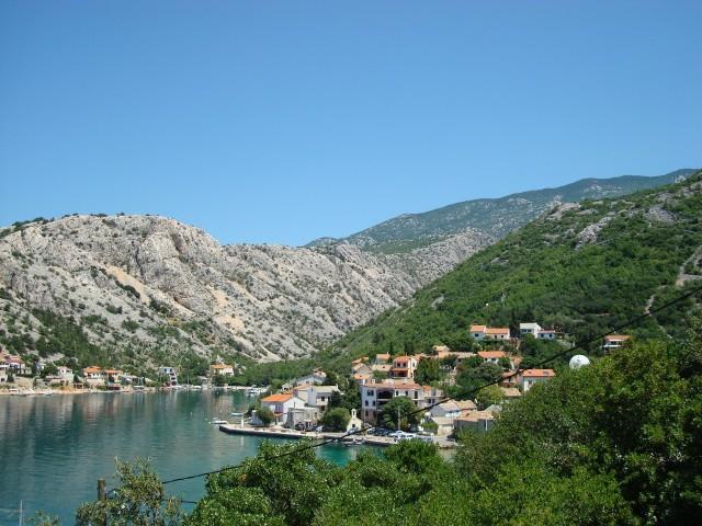 Apartment by the sea