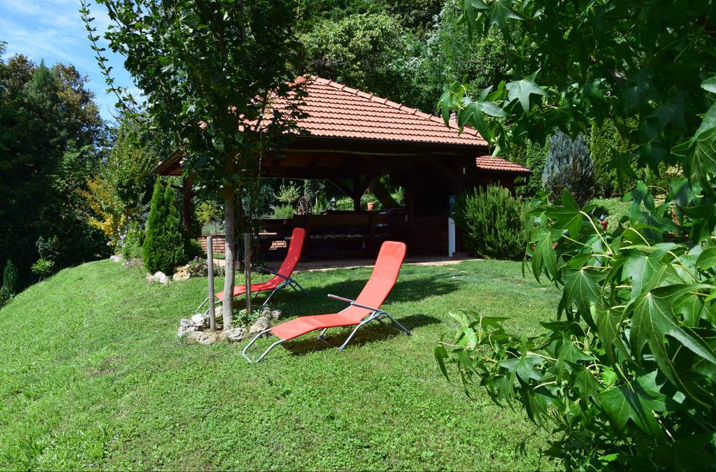 Spazio per le celebrazioni "Dedina sjenica", Zagabria