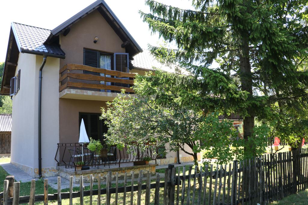 Holiday Home Iris near Plitvice Lakes