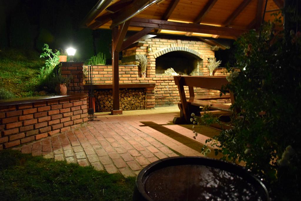Spazio per le celebrazioni "Dedina sjenica", Zagabria