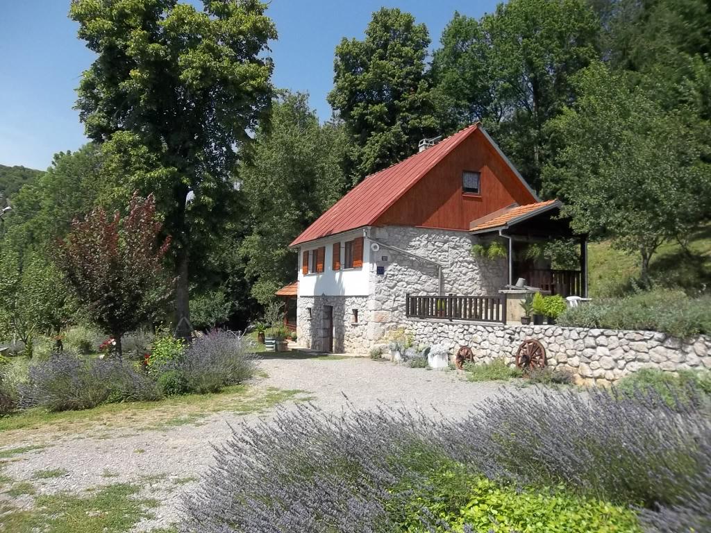 Kuća za odmor u Lici