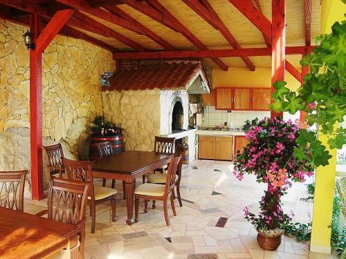 Apartmani Mira Omiš