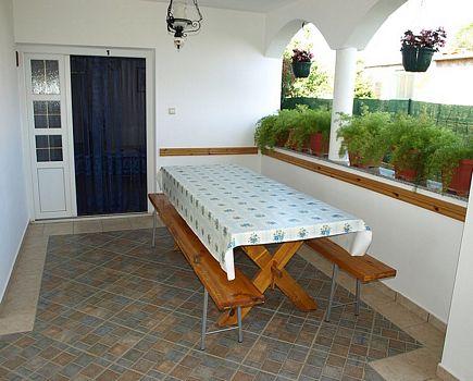 Apartments Siroglavić