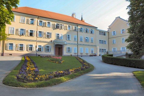 Krapinske Spa, Spezialklinik für medizinische Rehabilitation