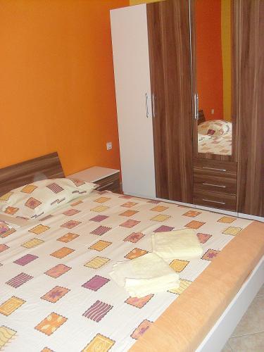 Apartmani Sandra, Lopar