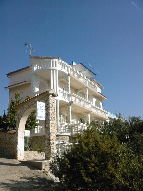 Insel Kaprije,Unterkunft 12 Eur/Pers,Strand+Liegenplatz fur Ihr Boot