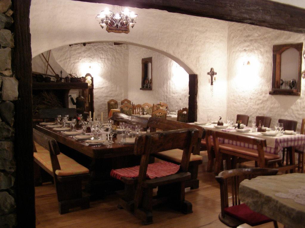 Roca, kuća dalmatinskog pršuta