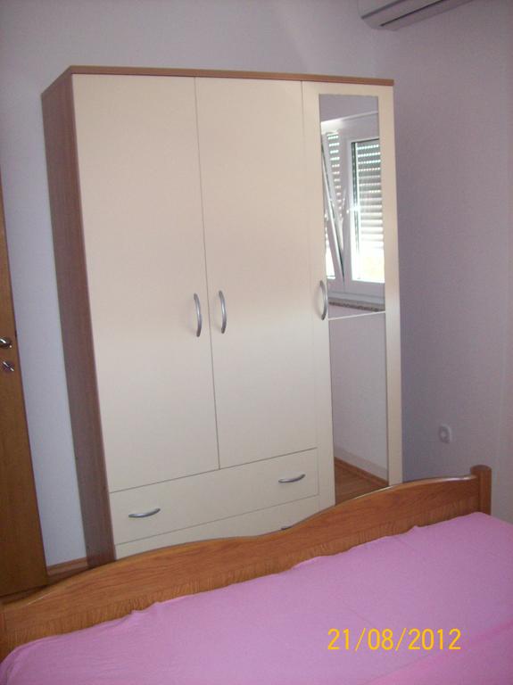 Apartments Crnek