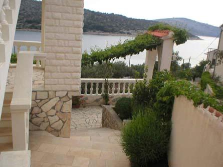 Insel Kaprije,Unterkunft 12 Eur/Pers,Strand+Liegenplatz fur Ihr Boot