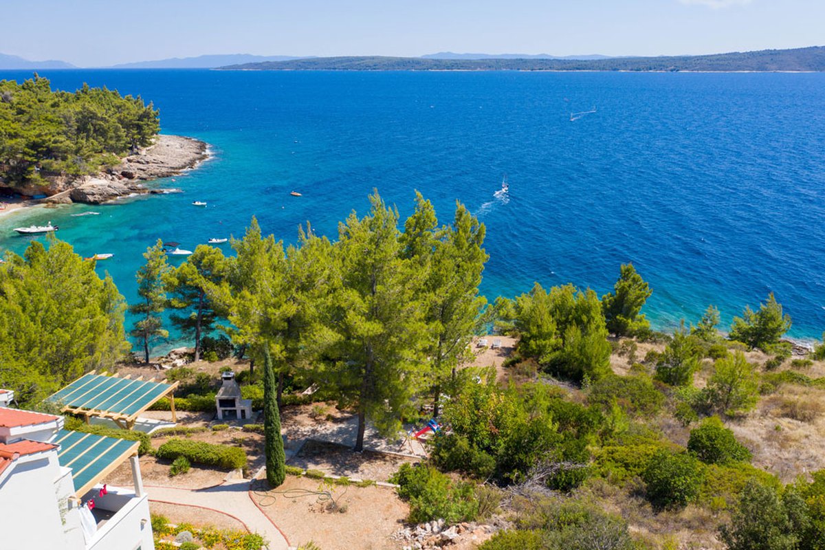 Zavala 222 Apartmani, otok Hvar