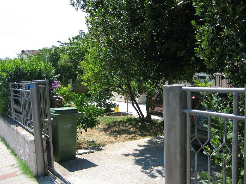 Quiet apartment for two near the beach and the center