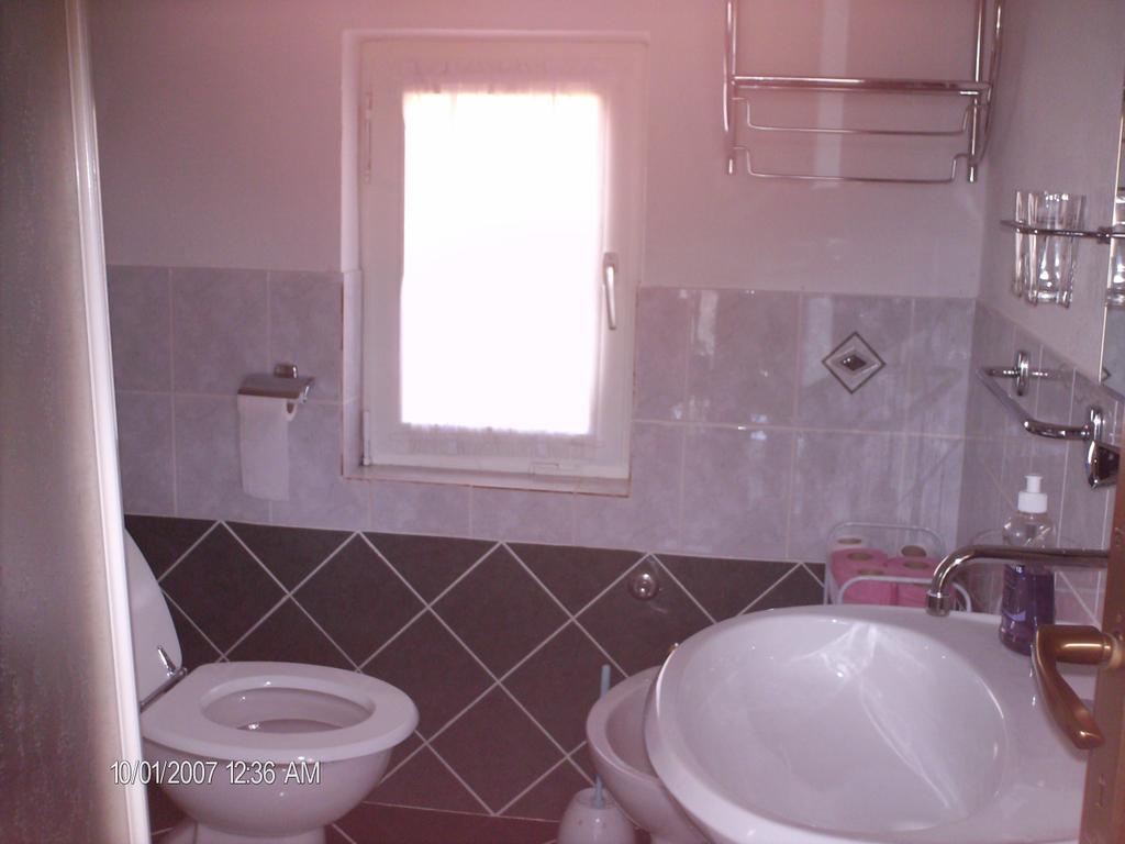 Insel Kaprije,Unterkunft 12 Eur/Pers,Strand+Liegenplatz fur Ihr Boot