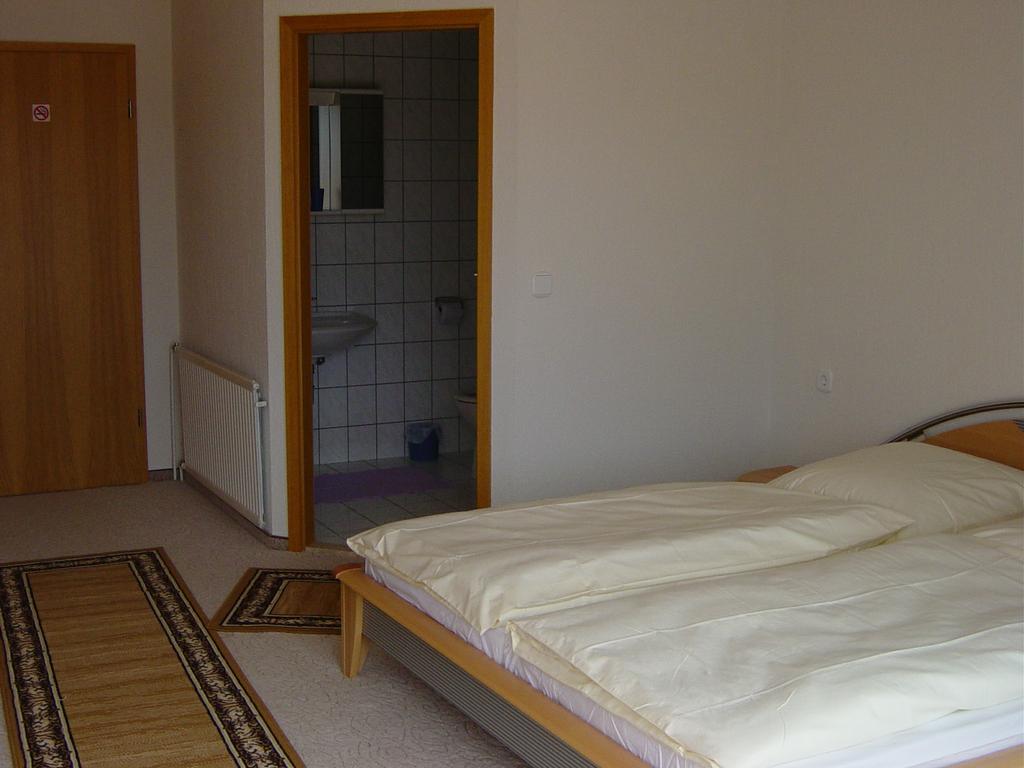 Pension Laguna