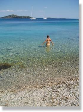 Mediterraneo - apartmani s bazenom
