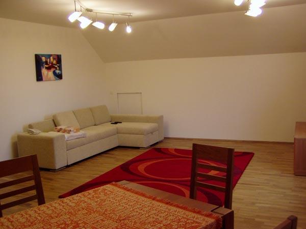 Casa Appartamenti Loki, Skrad