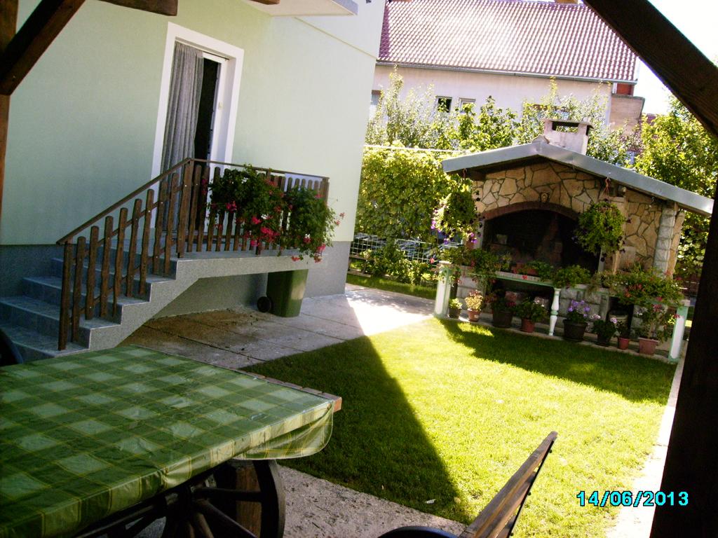 Apartment "ANA" Gračac