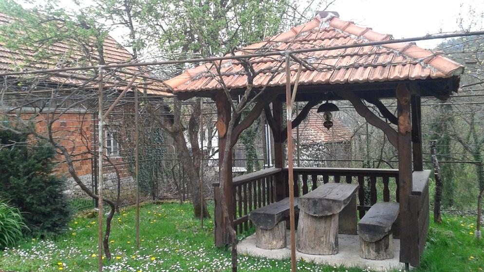 Kuća za odmor pokraj rijeke Kupe