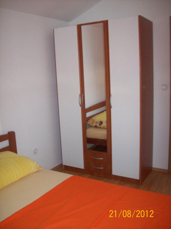 Apartments Crnek
