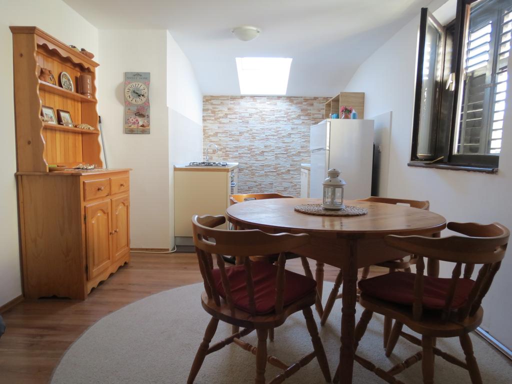 Apartmani Lucija