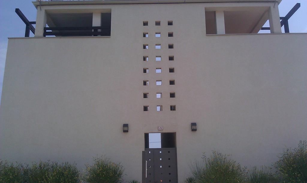 Ližnjan, Istra - atraktivni apartman s vrtom i krovnom terasom