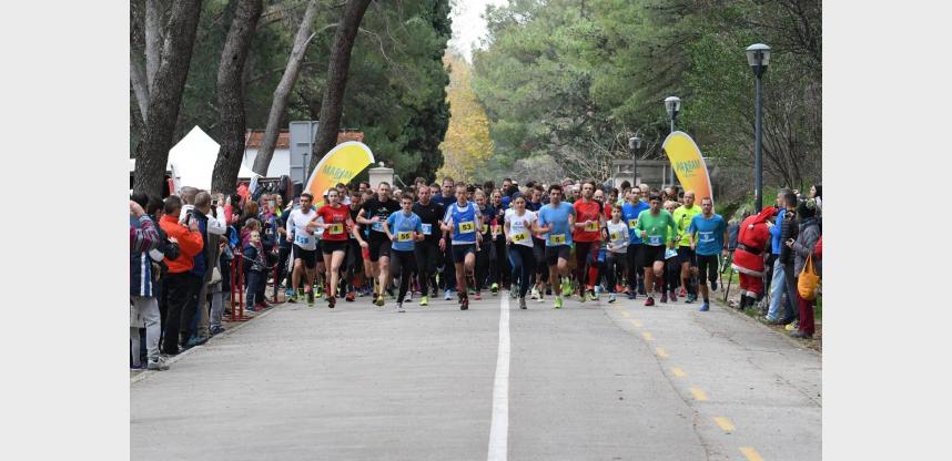 22. BOŽIČNO - NOVOGODIŠNJA UTRKA NA MARJANU