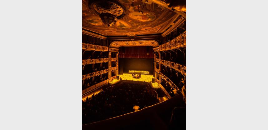 Candlelight koncerti: Queen vs. ABBA i Božični klasici