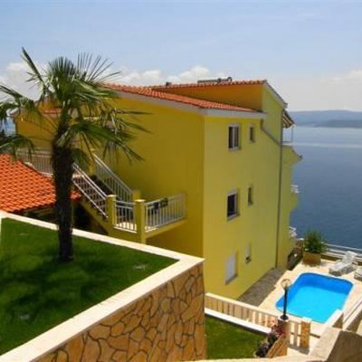 Apartments Villa Mira Omis