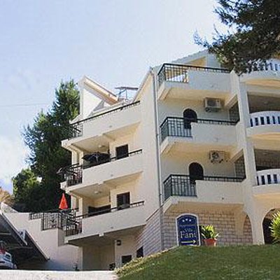 Villa Fani Ferienwohnungen und Zimmer Trogir