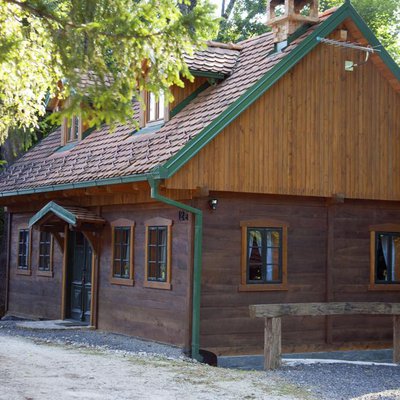 Ferienhaus und Feste Grünes Paradies