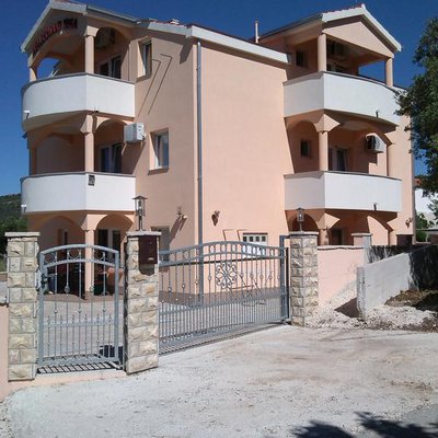 Apartments Vala