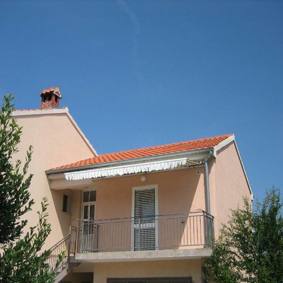 Quiet apartment for two near the beach and the center